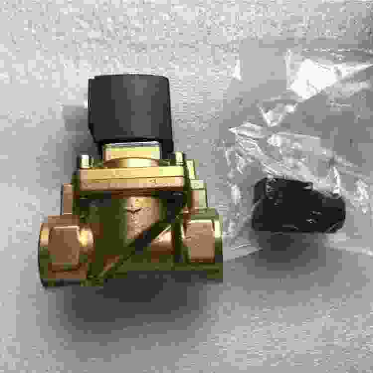 1089038035 Valvola del solenoide AC24V 50Hz 16Bar per compressore Atlas Copco