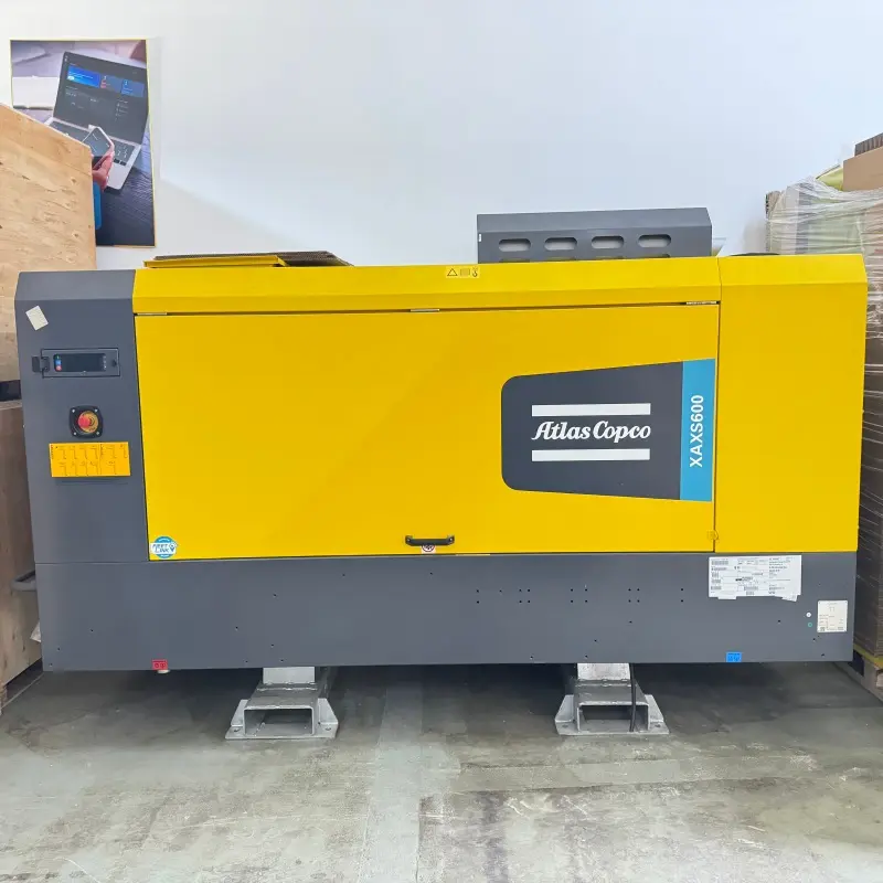 Compressore d'aria a vite diesel portatile Atlas Copco XAXS600 per perforazione mineraria originale